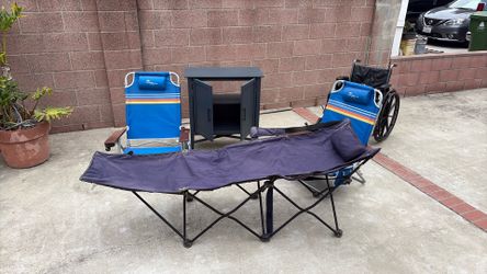 Moving sale
