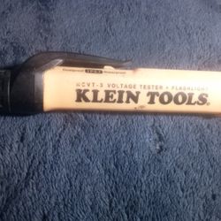 Klein Tools /NCVT-3  Voltage Tester/Flash Light 