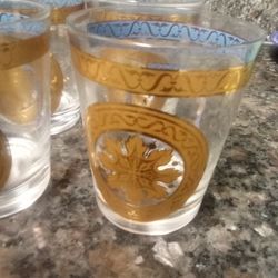 Lot Of 4 Christmas Gay Fad Glasses 