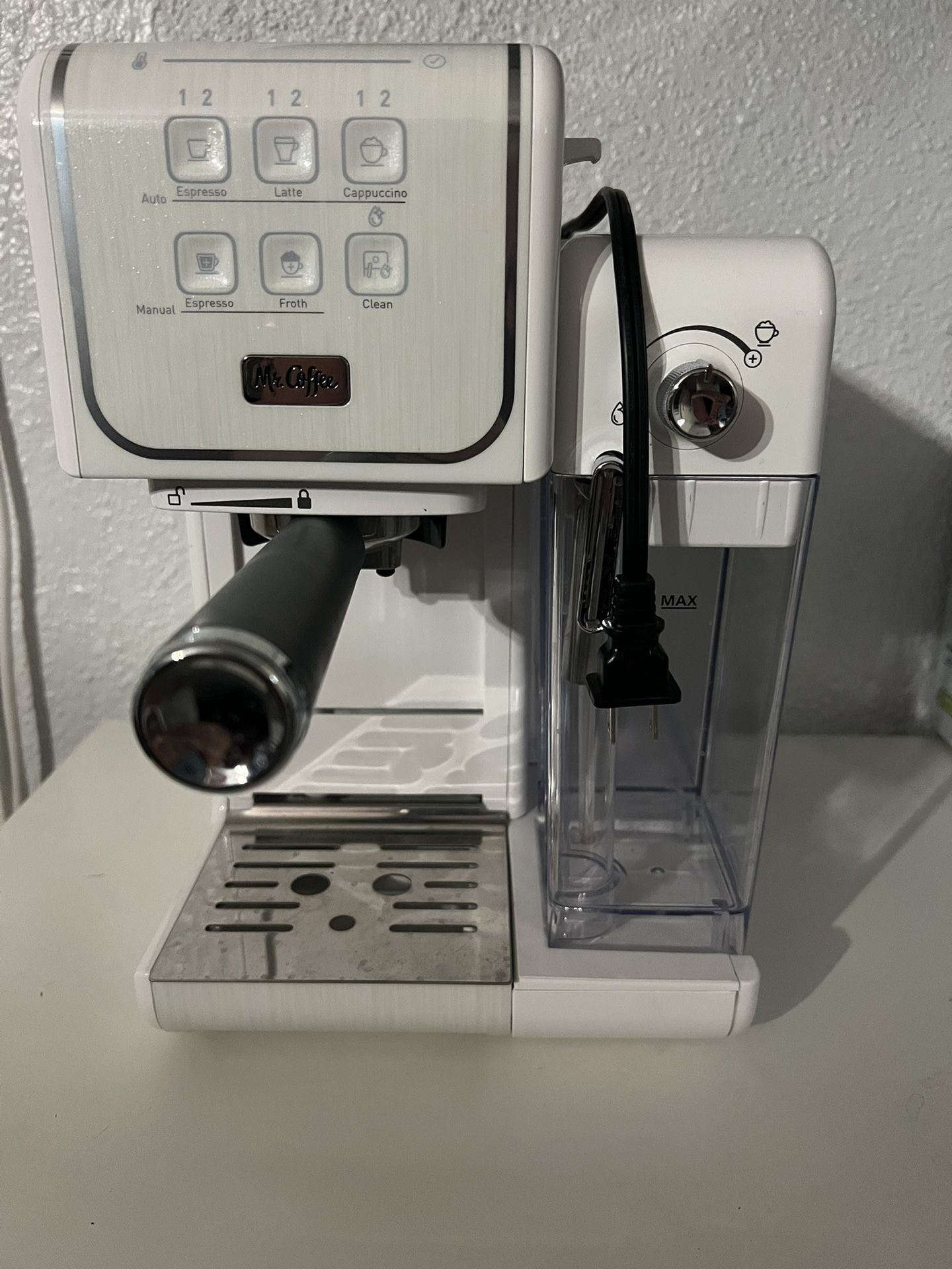 Mr. Coffee One-Touch CoffeeHouse+ Espresso, Cappuccino & Latte Maker, White