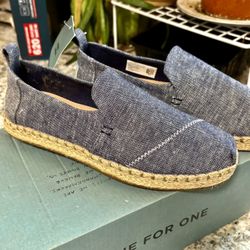 Tom’s Women’s Shoes, Size 5