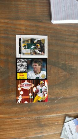 Green Bay Packers Brett Favre Football Trading Cards Lot of 3