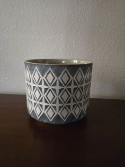 Ceramic plant pot 7 1/2 inch