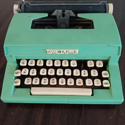 Antique  Tom Thumb Typewriter