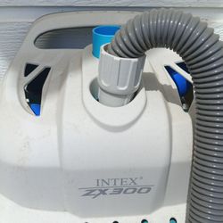 Portable Pool Cleaner