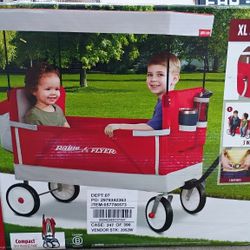 NEW Radio Flyer kids Wagon
Vagon