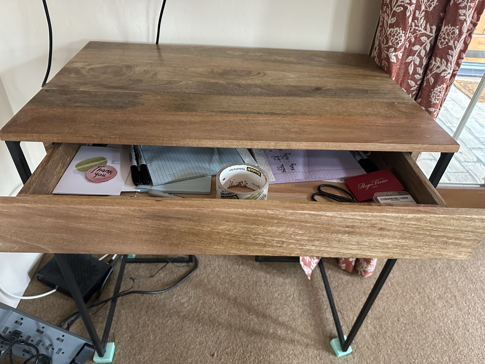 Mini Desk, Like New