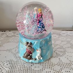 Snow Globe 