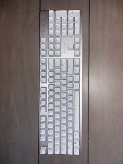 White Pro Type Ultra Razer Keyboard
