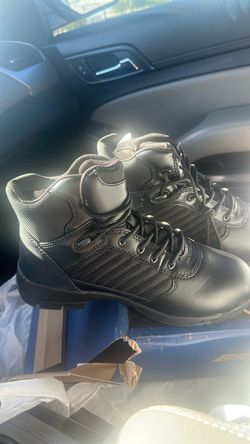 Work boots size 8.   1/2