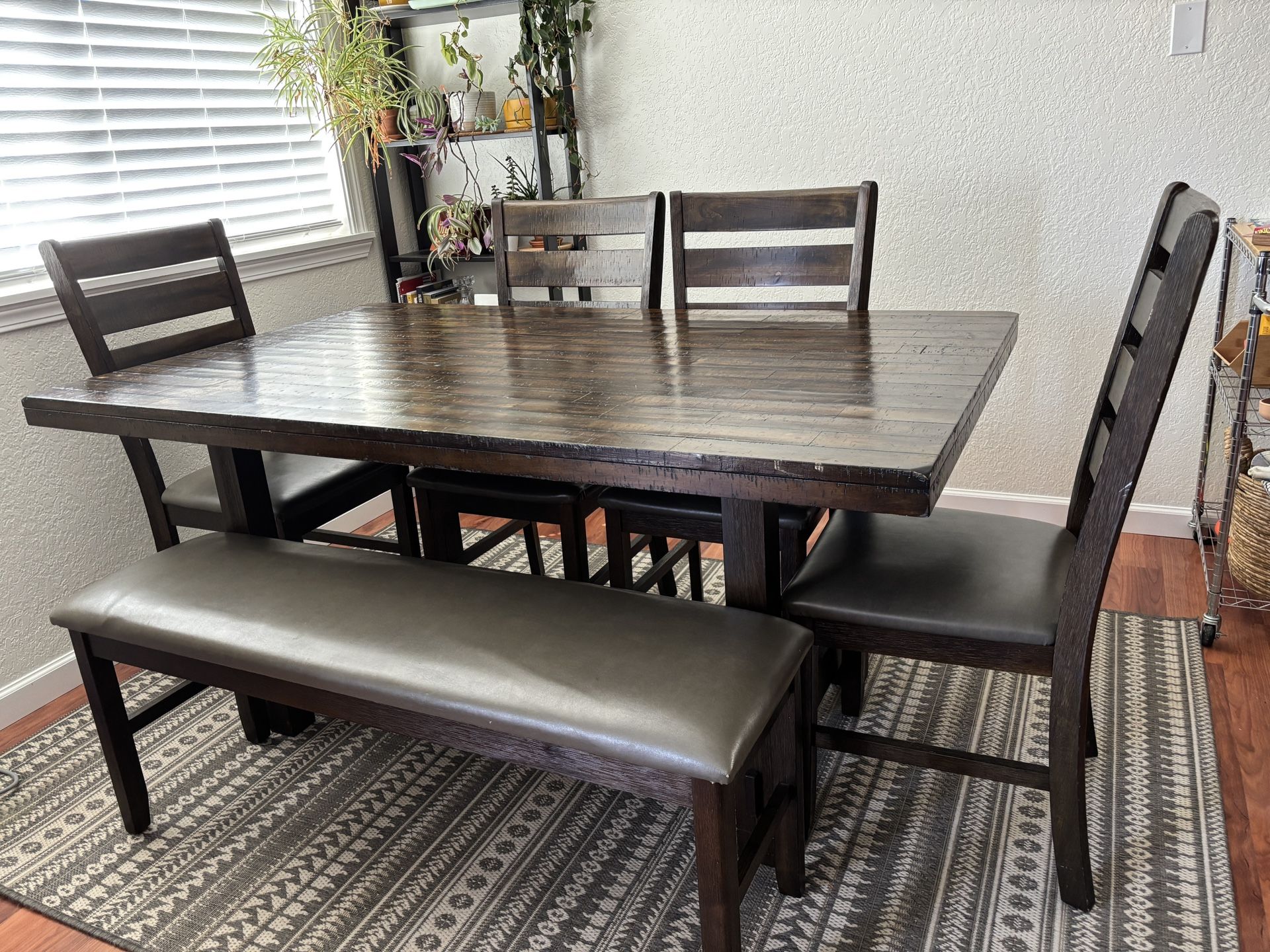 Dining Table Set