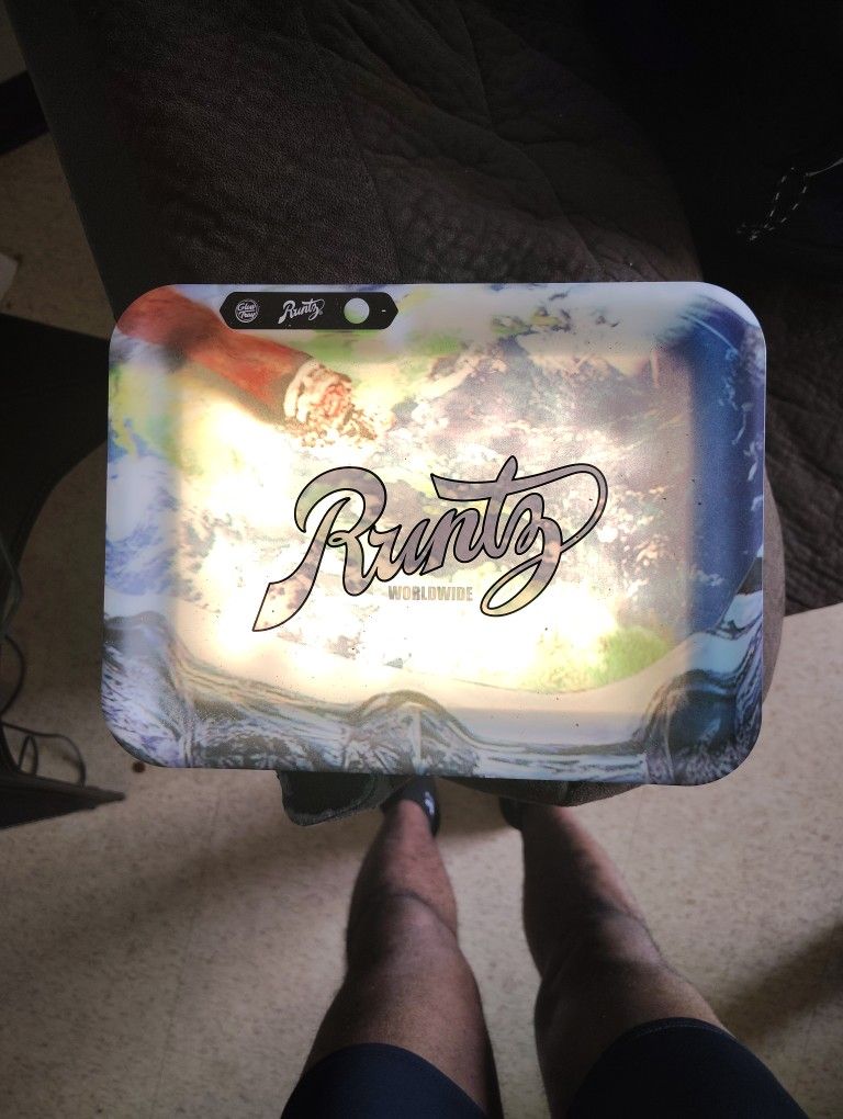 Runts Tray