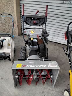 MURRAY GAS  SNOW BLOWER 24 IN