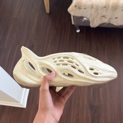 OPEN TO TRADES yeezy foam runner size 10 sand (no box)