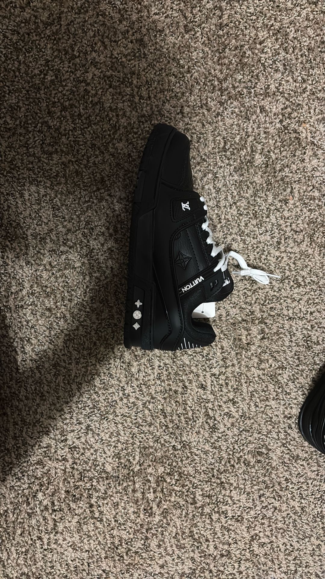 Louis Vuitton Trainer 'Embossed Monogram - Black