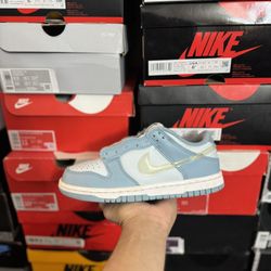 Nike Dunk Low Clear Blue Swoosh size 4.5Y USED