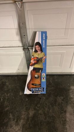 First Act Discovery FG127 Acoustic Guitar for Beginners, Kids, Youth/Teen