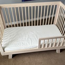 Hudson 3-in-1 Convertible Crib with Toddler Bed Conversion Kit