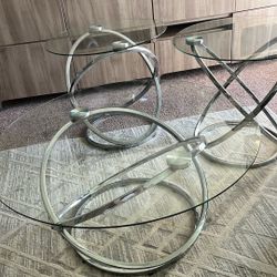 coffee table and 2 side tables excellent condition 