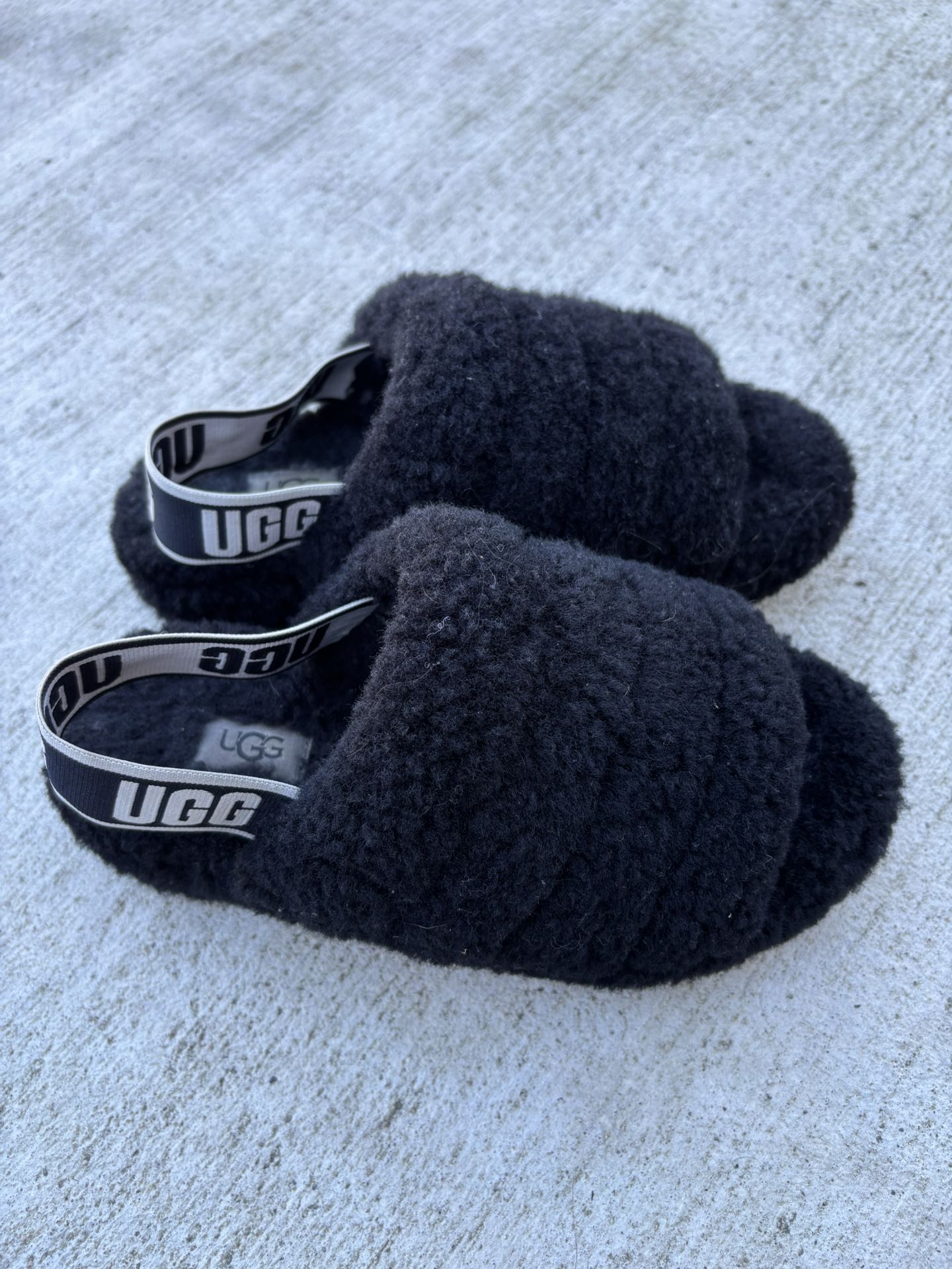 UGG Black Fluffy Slippers Size 5