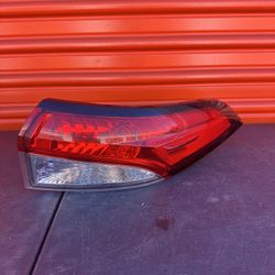 2020-2024 TOYOTA COROLLA SEDAN  Left Drive REAR TAIL LIGHTS LED LIGHTS LAMP OEM