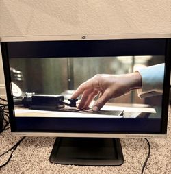 HP Compaq 24-Inch LCD Monitor