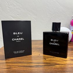 Bleu de Chanel Eau de Parfum Pour Homme