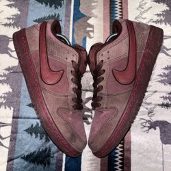 Nike Dunk Low Size 7.5 