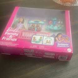 New Barbie Playhouse Set 