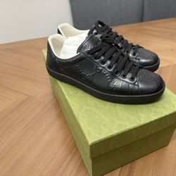 Gucci Shoes Men Size 7