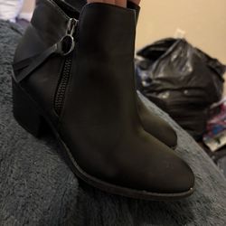 Black short Boots