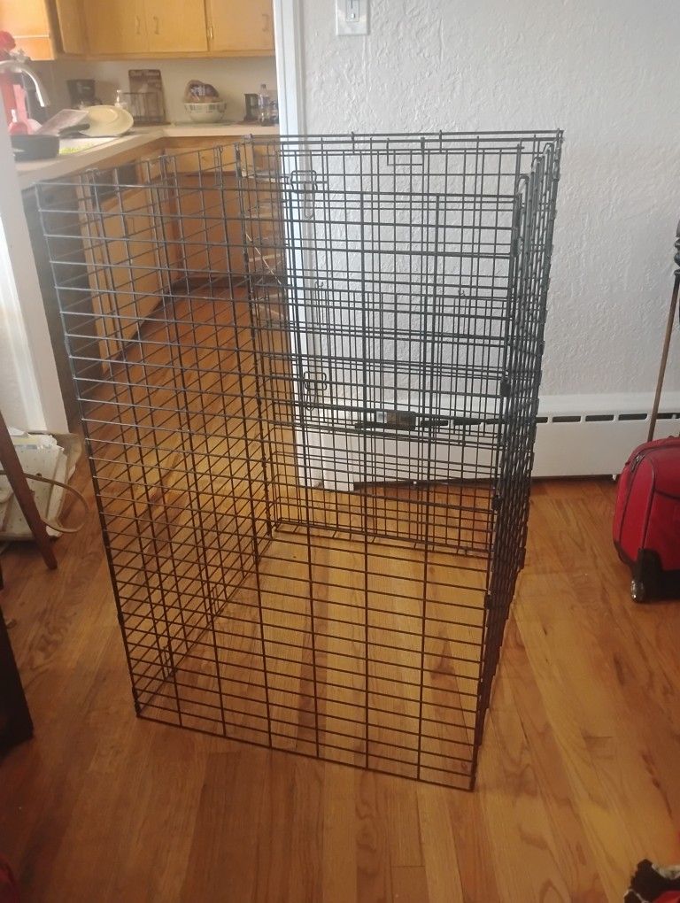 X large Dog 🐶 Kennel 55 OBO