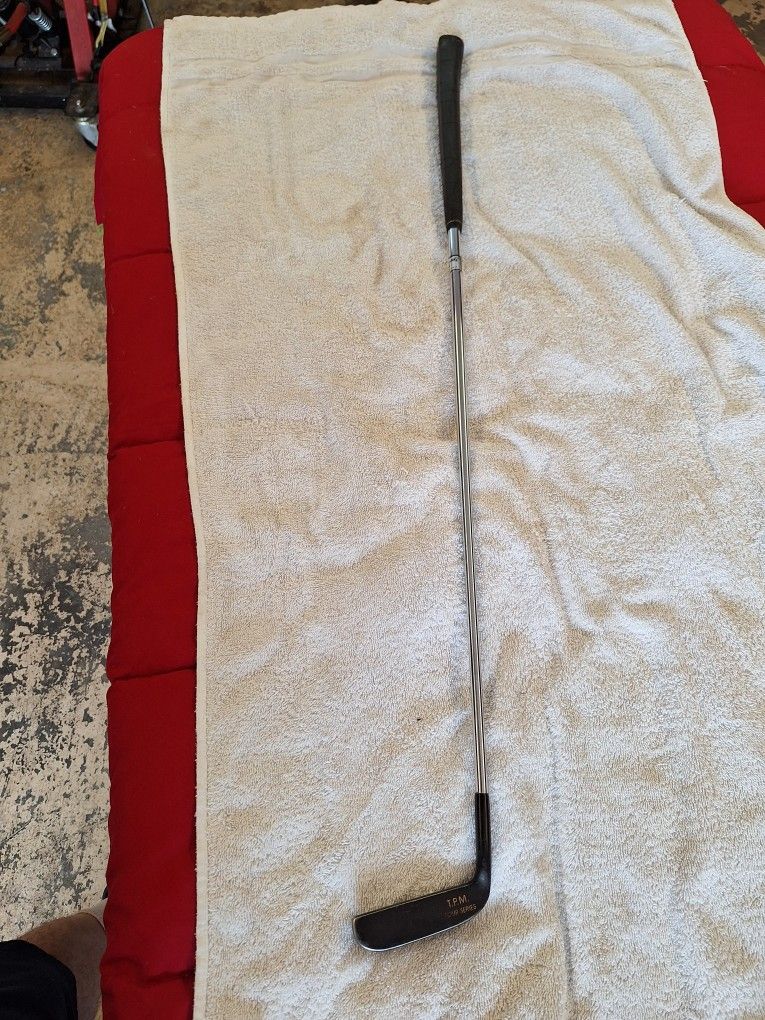 TP Mills Putter