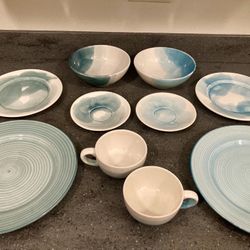 Ceramic Dining Set (from Carmen Del Viboral Colombia)