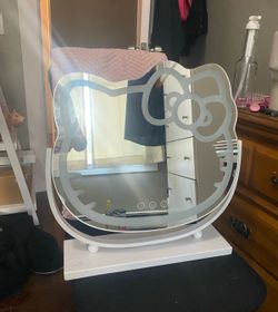 Impressions Hello Kitty Mirror
