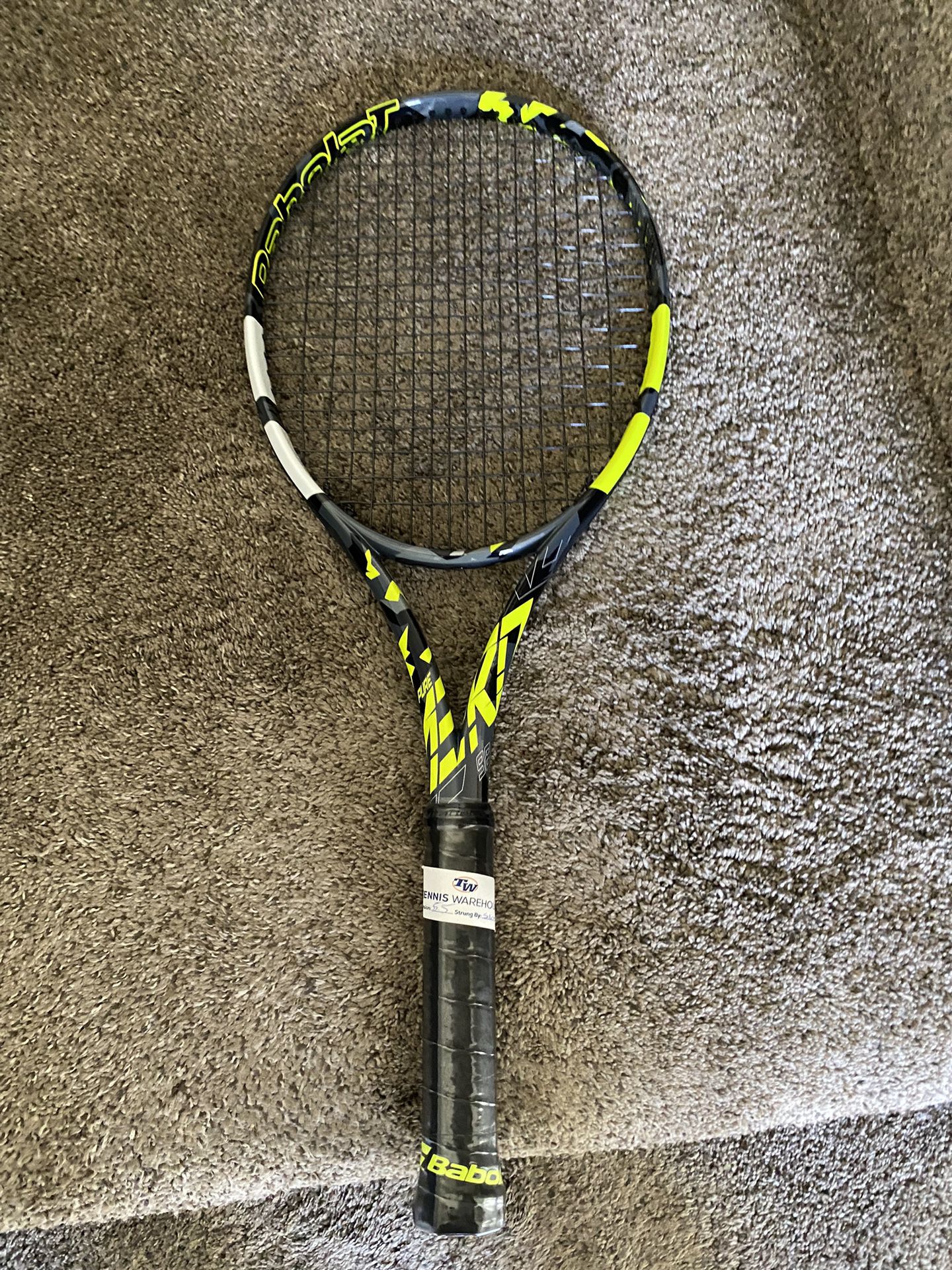 Brand New Babolat Pure Aero 98 (strung) With Expandable Bag 