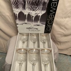 6 Piece 11oz Goblet Gold Trim 