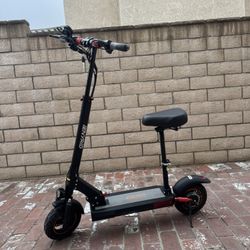 Electric scooter