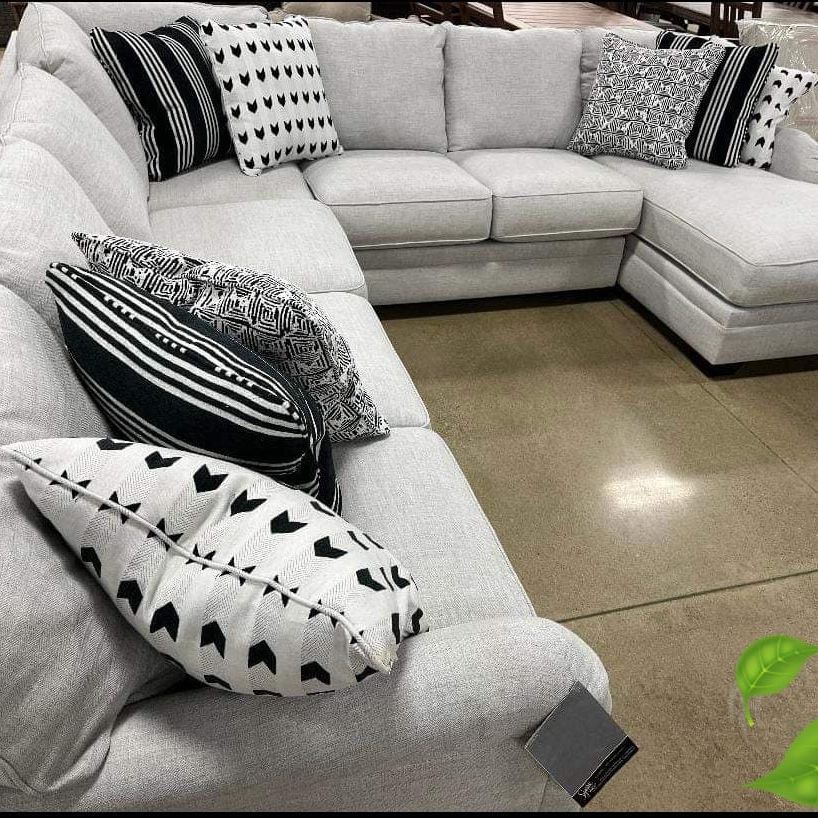 Huntsworth Dove Gray 5 Pcs Sectionals Sofas Couchs with Chaise With İnterest Free Payment Options 
