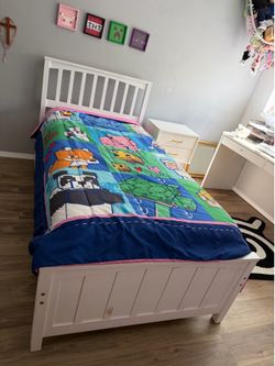 Twin trundle bed (free bottom mattress)