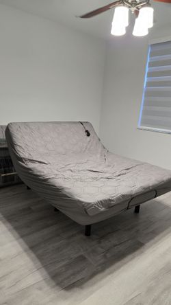 BRAND NEW QUEEN SIZE MATRESS W/ ADJUSTABLE BASE