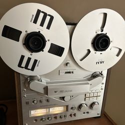 Akai GX-646 