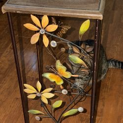 Small table or plant stand