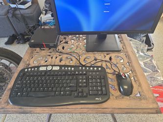 Lenovo Tiny M715q AMD 8Ram 128SSD wifi keyboard,mouse screen 24" win 11-Office  great condition