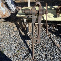 Blacksmith Post Vise