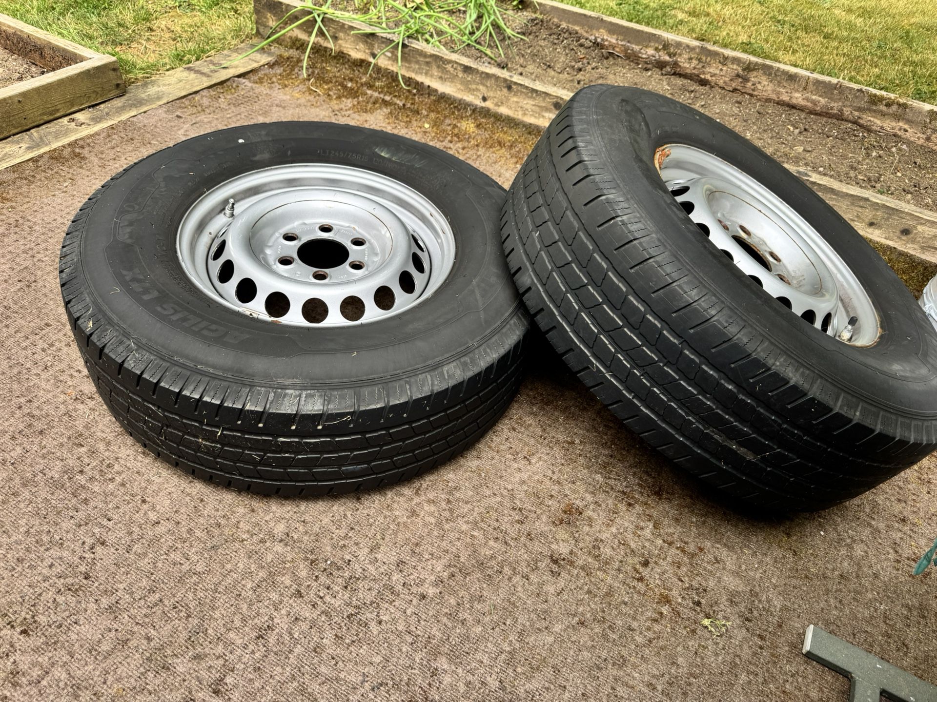 4 Micheline Tires with discs for Sprinter