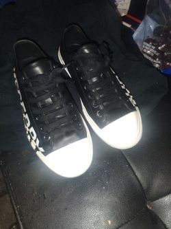 Burberry  shoes