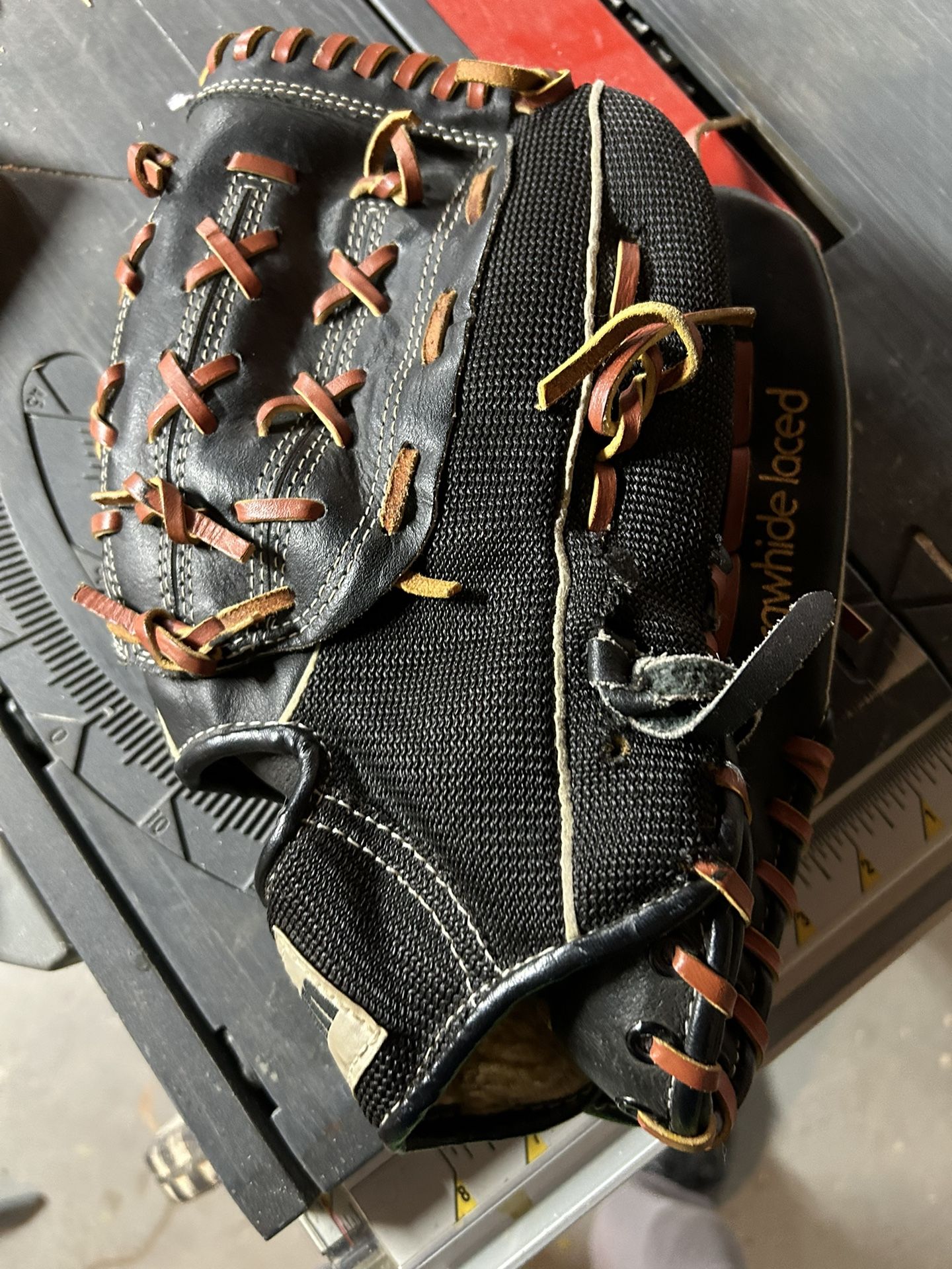 Adult Soft Ball Glove