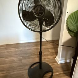 Lasko Rotating Fan 