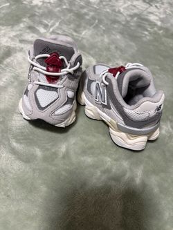 New balance 9060 - size 3C